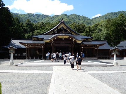彌彦神社 － 神代からの信仰の地