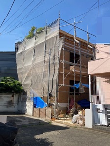 パッシブデザインハウス・LDKに延長するL字型広々バルコニーがある家（横浜市）