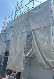 ビルトインガレージ付き3階建てのモダンデザインハウス(横浜市)